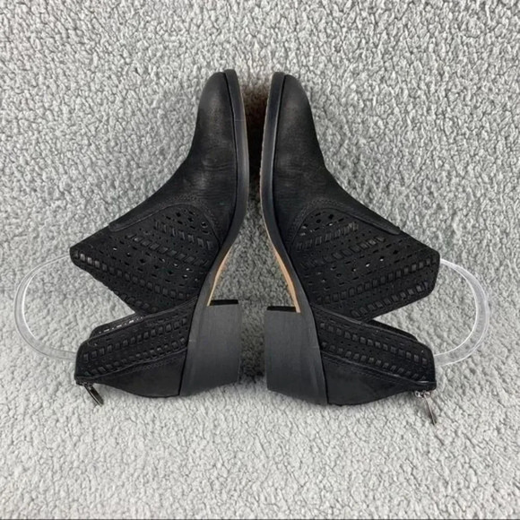𝅺VINCE CAMUTO PRASATA BOOTIES Black Nubuck Suede Leather Boots‎ Zip Womens 6 - Picture 8 of 16